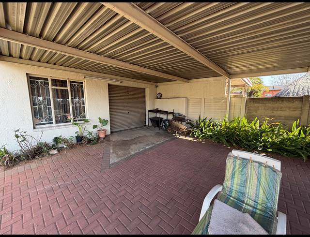 4 BEDROOM FREEHOLD FOR SALE IN DALPARK